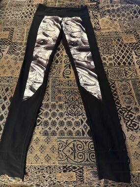 MPG Sport Black Active Leggings with White Marble like front panel and Logo